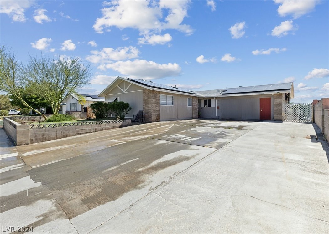 701 Bloomingfield Lane