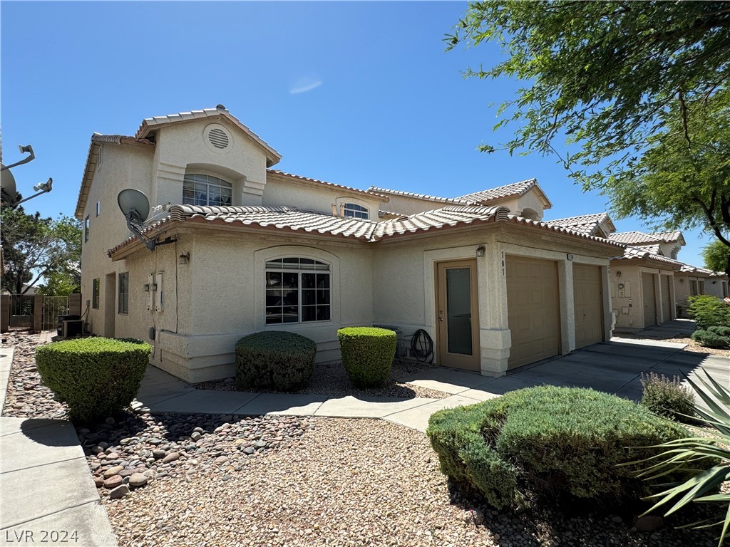 6106 Hillside Bloom Court 101