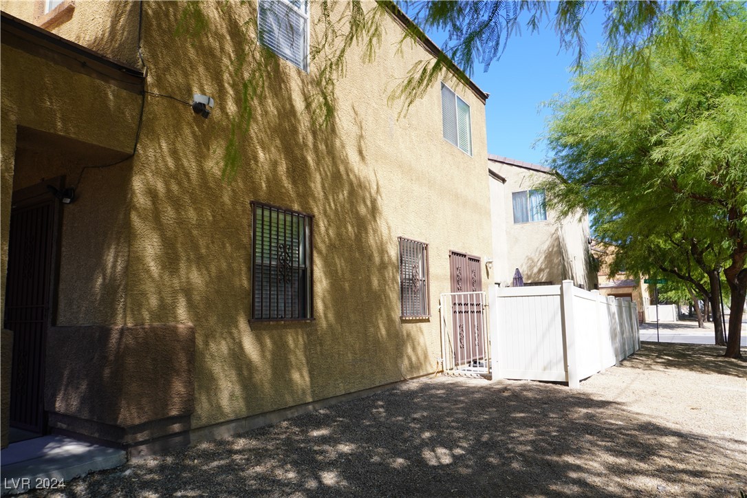 5786 Hill Prince Court