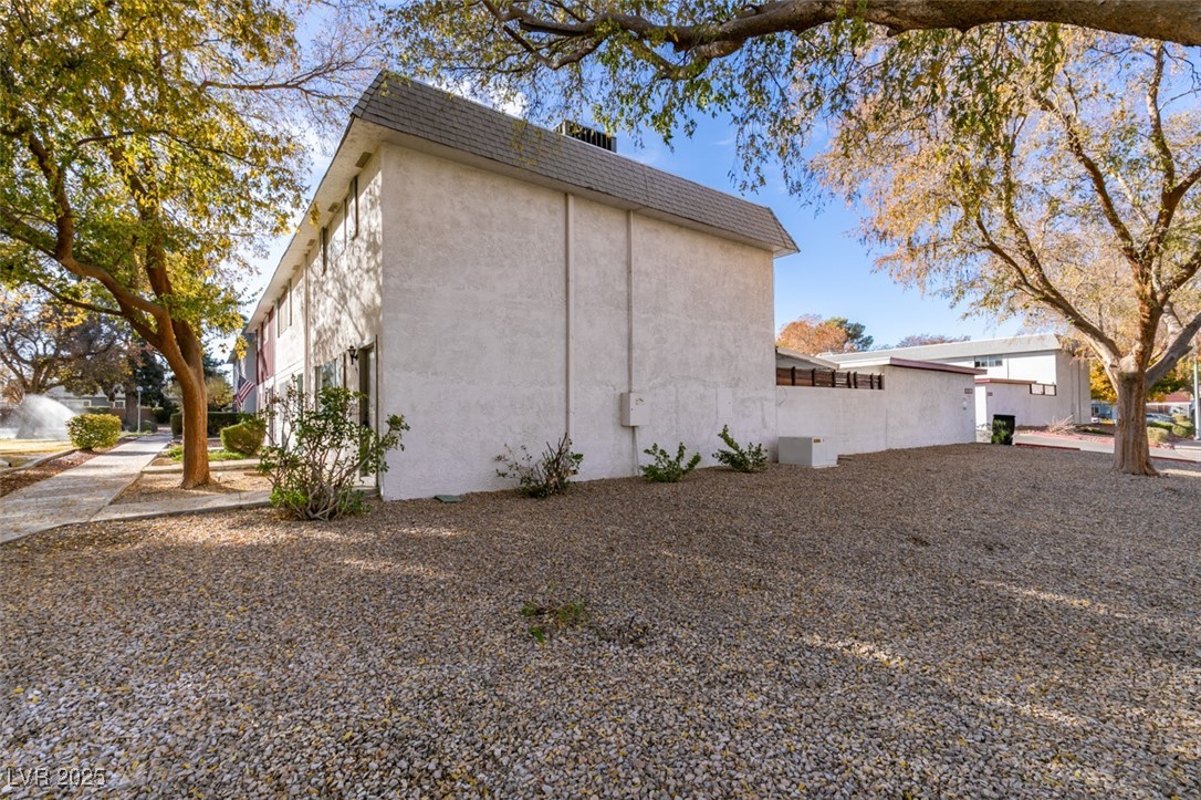 647 Greenbriar Townhouse Way