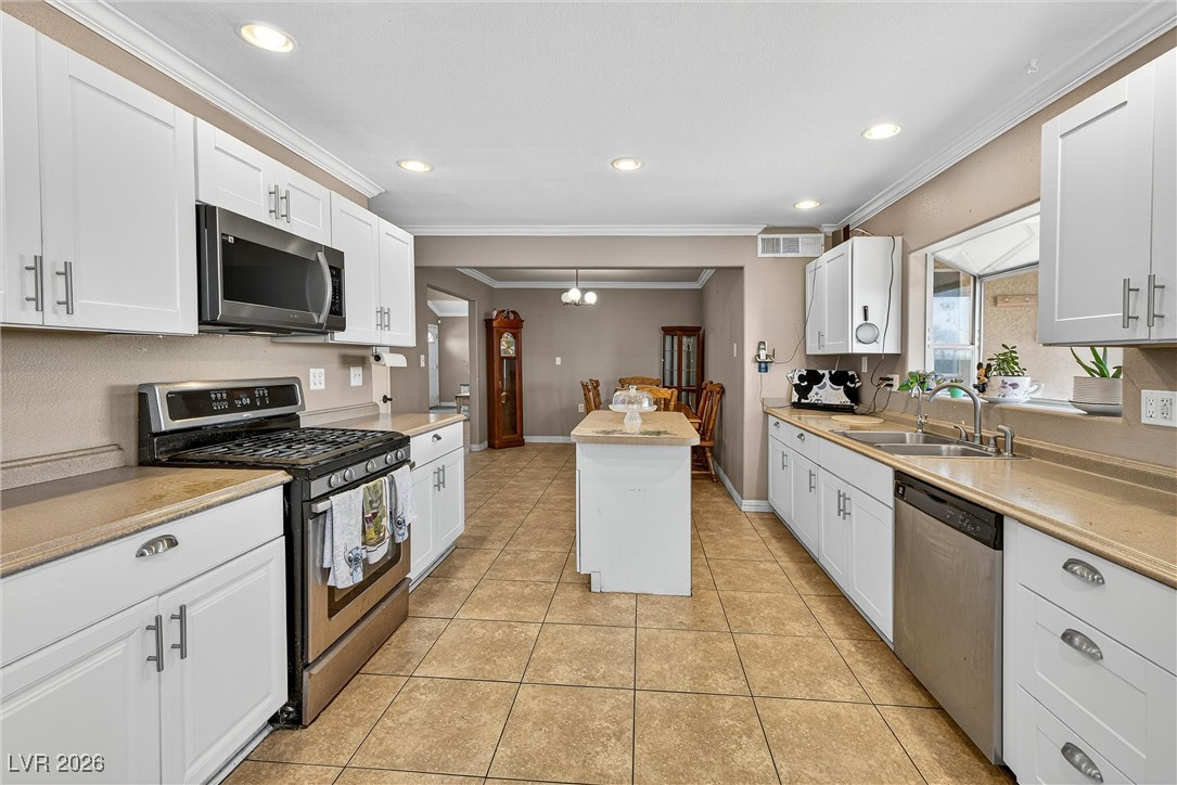 3828 Vista Largo Drive