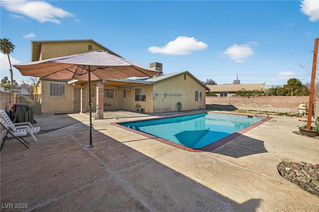 3828 Vista Largo Drive