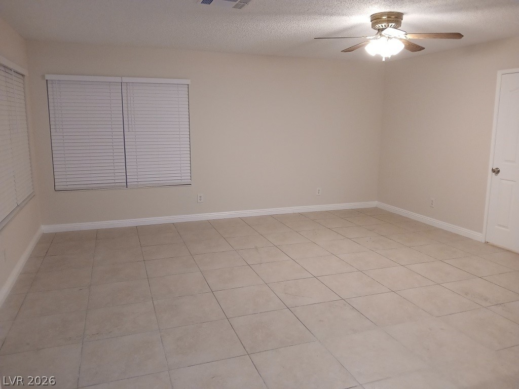 4015 Ridgewood Avenue