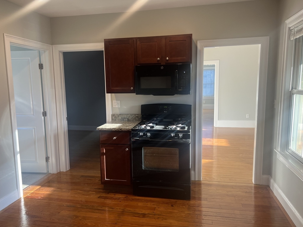 52 North Ave # 1