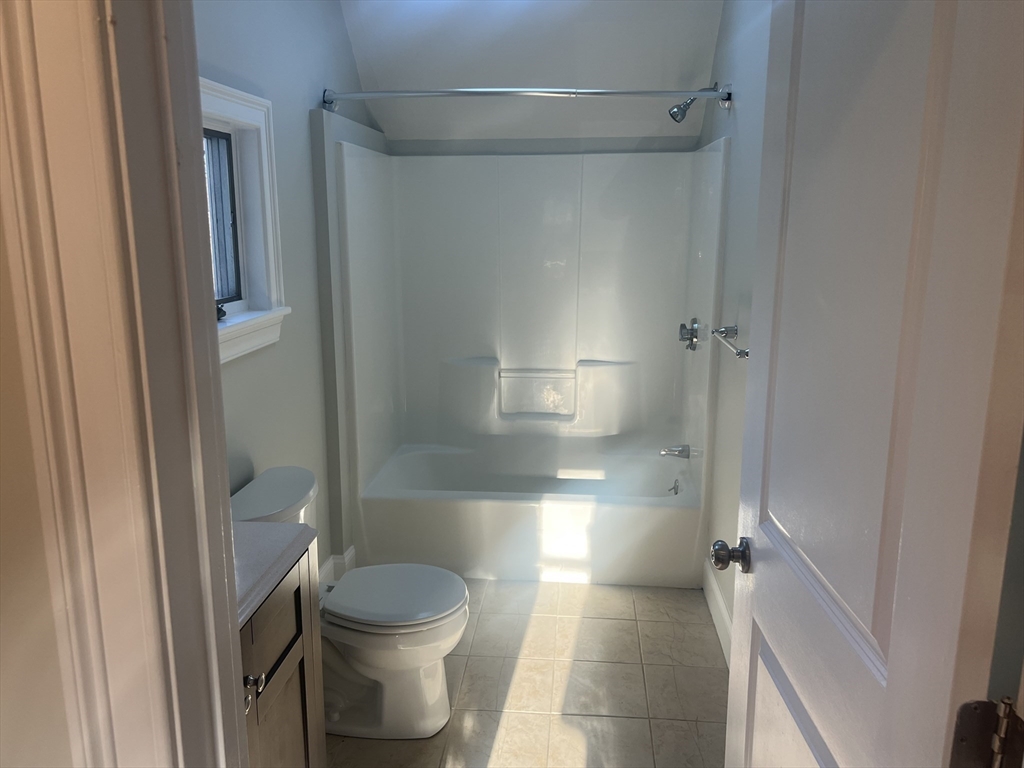52 North Ave # 1