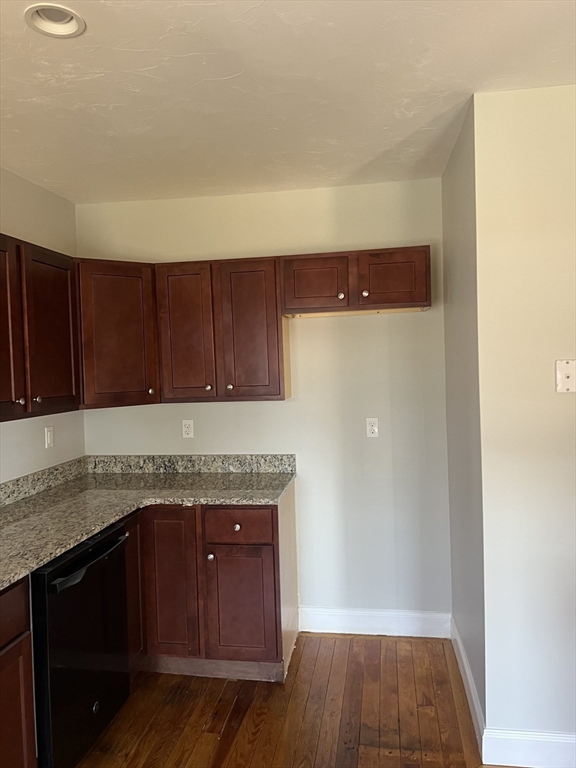 52 North Ave # 1