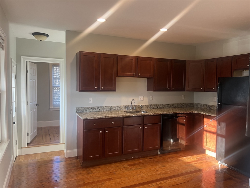 52 North Ave # 1