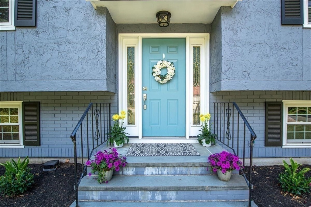 25 Hearthstone Cir