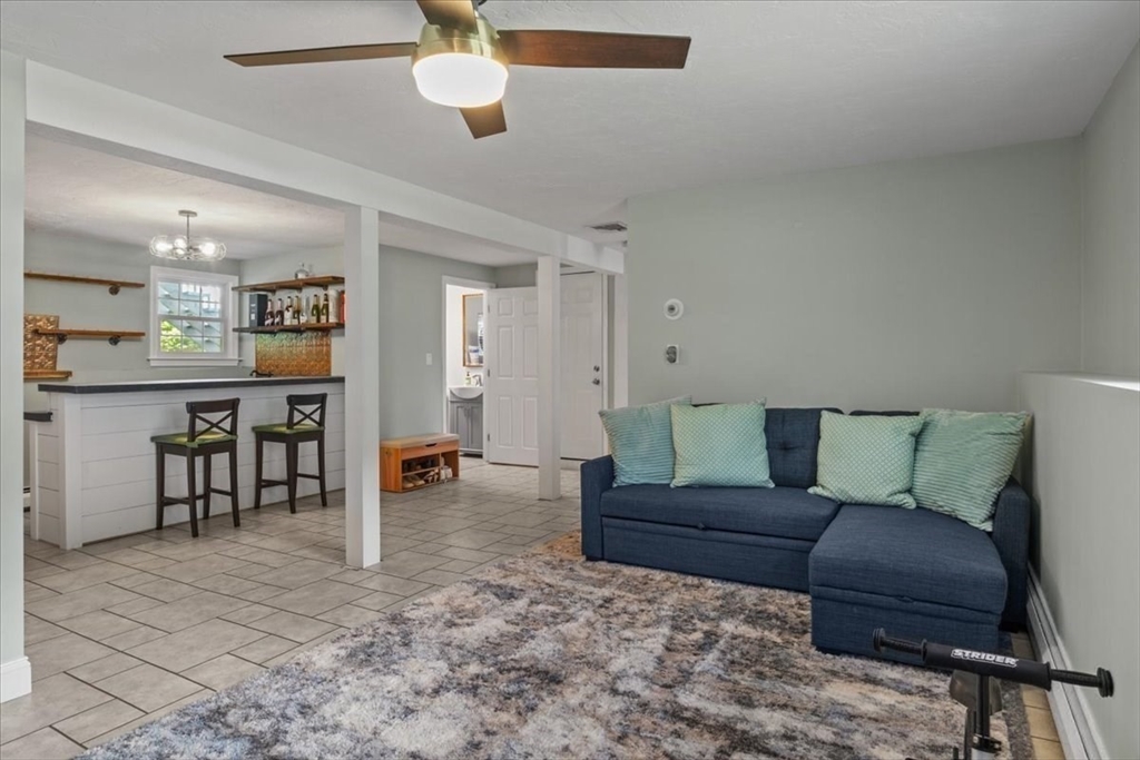 25 Hearthstone Cir