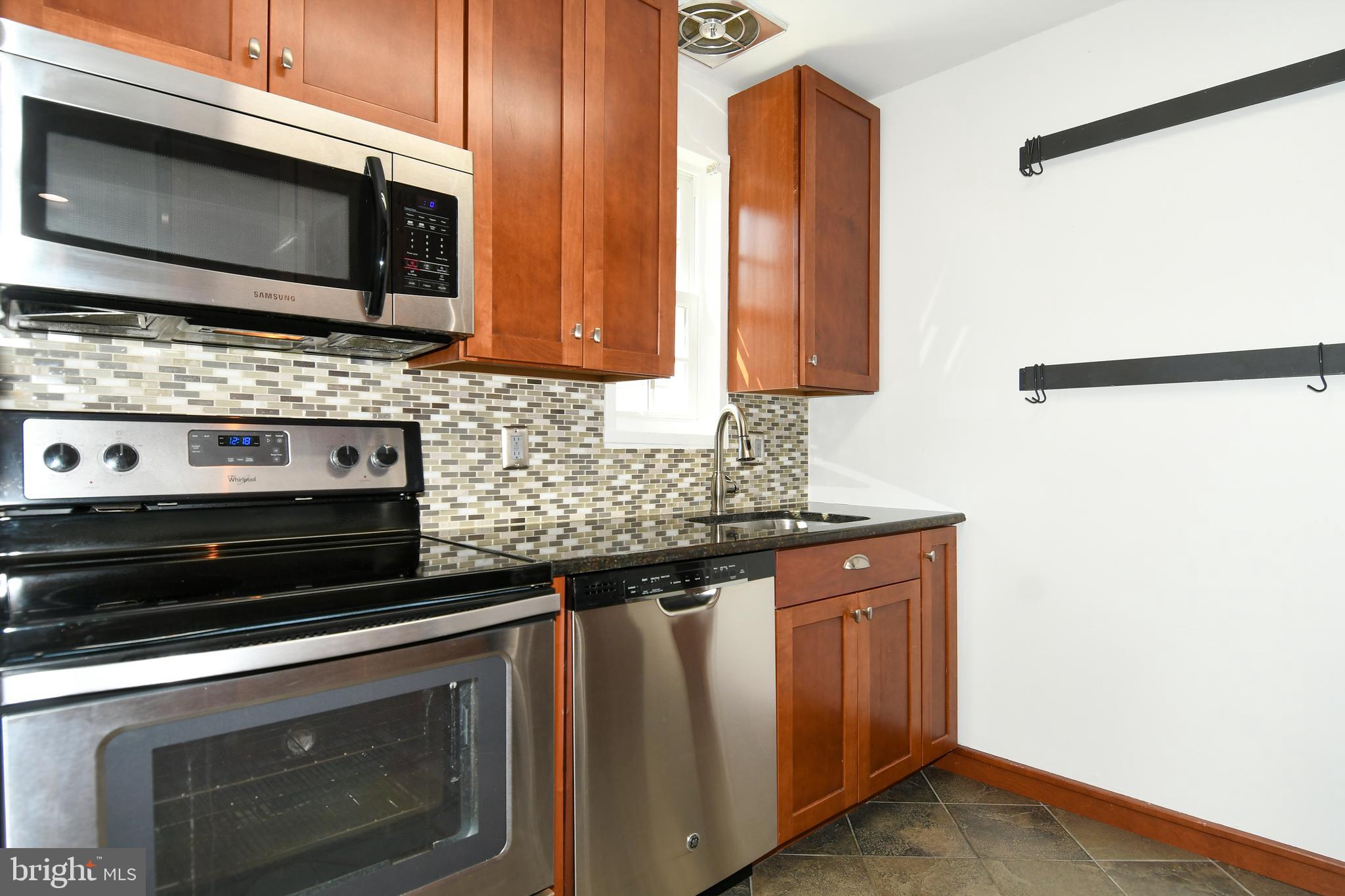 1604 W ABINGDON DRIVE 301