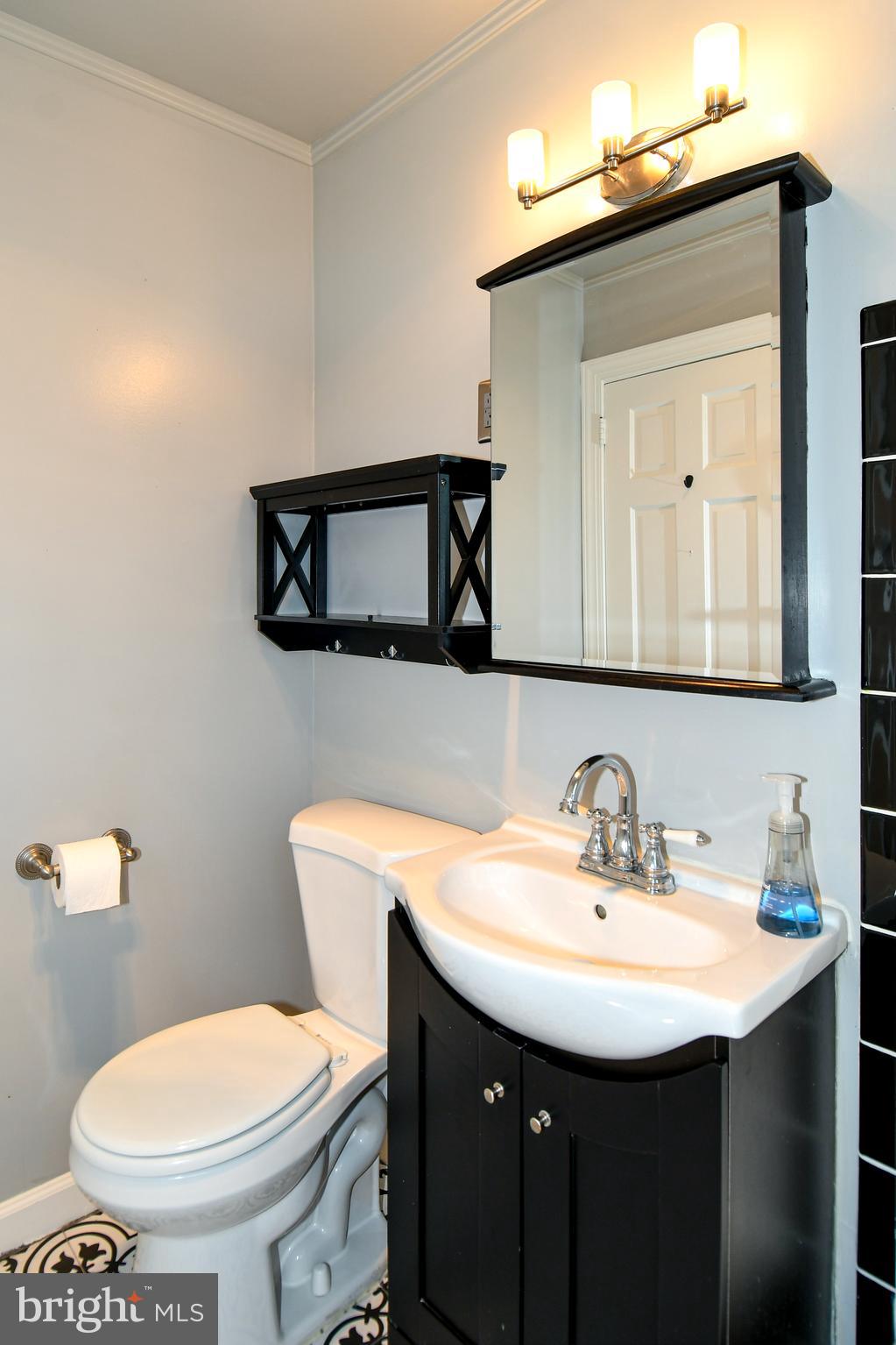 1604 W ABINGDON DRIVE 301