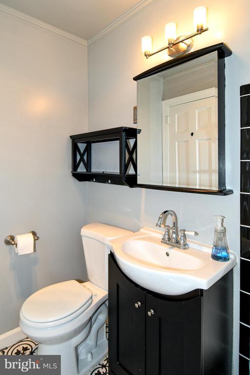 1604 W ABINGDON DRIVE 301