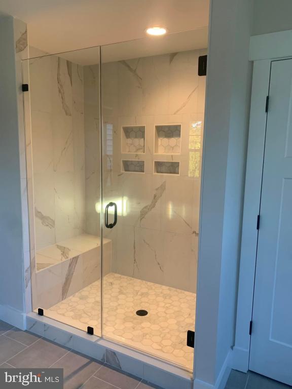 9827 THOROUGHBRED ROAD