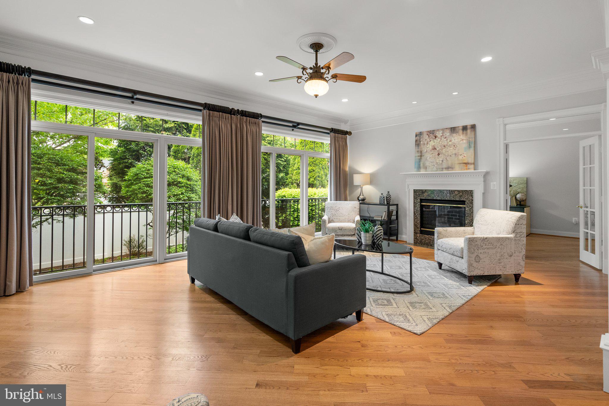 8262 TRAILWOOD COURT