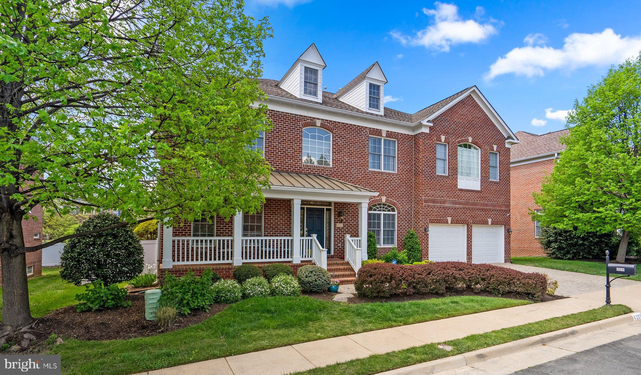 8262 TRAILWOOD COURT