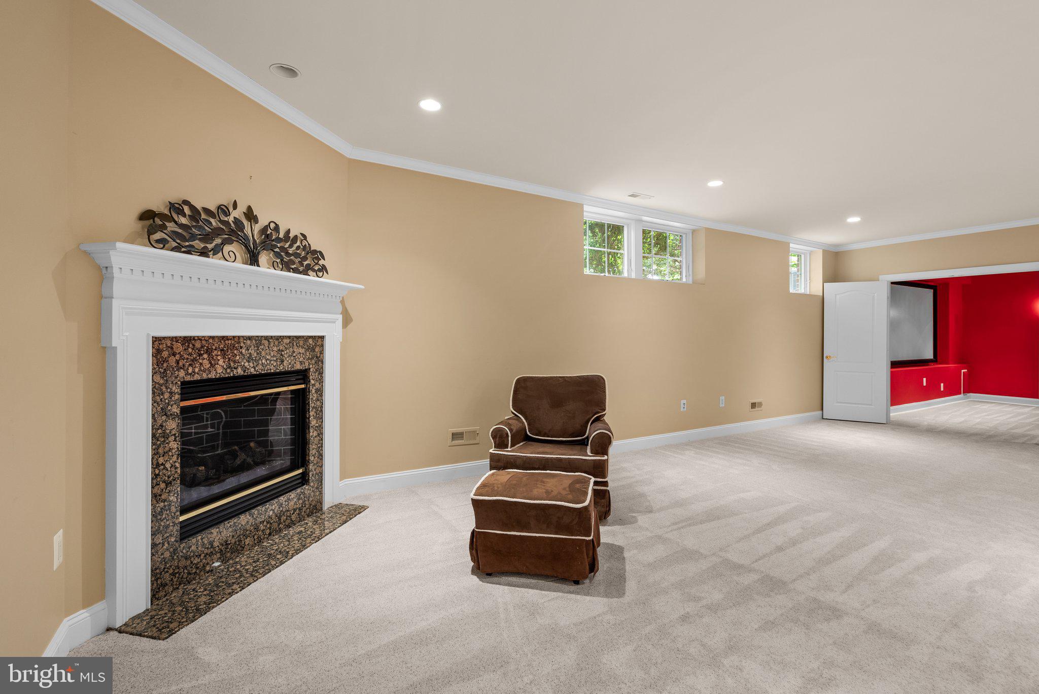 8262 TRAILWOOD COURT