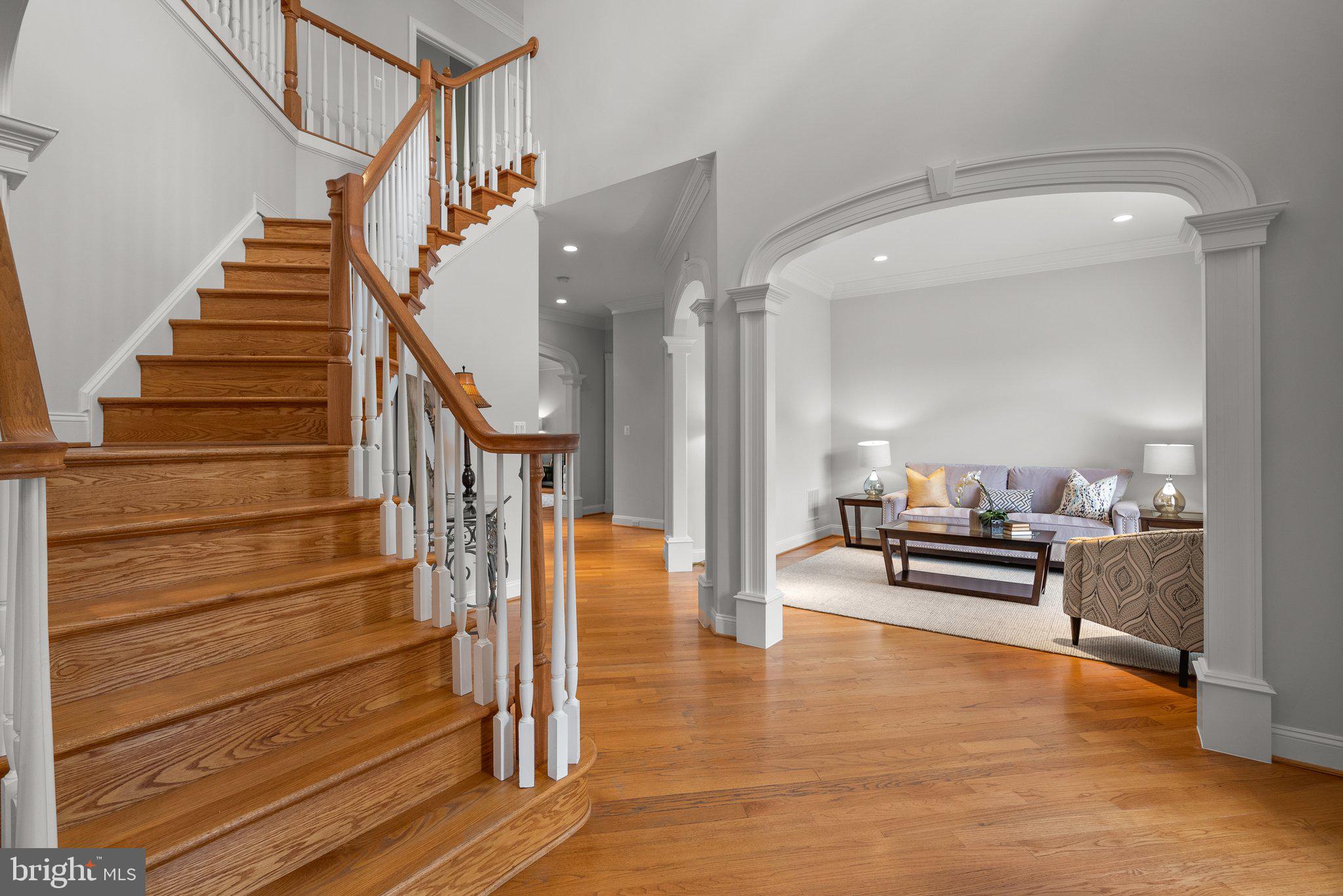 8262 TRAILWOOD COURT