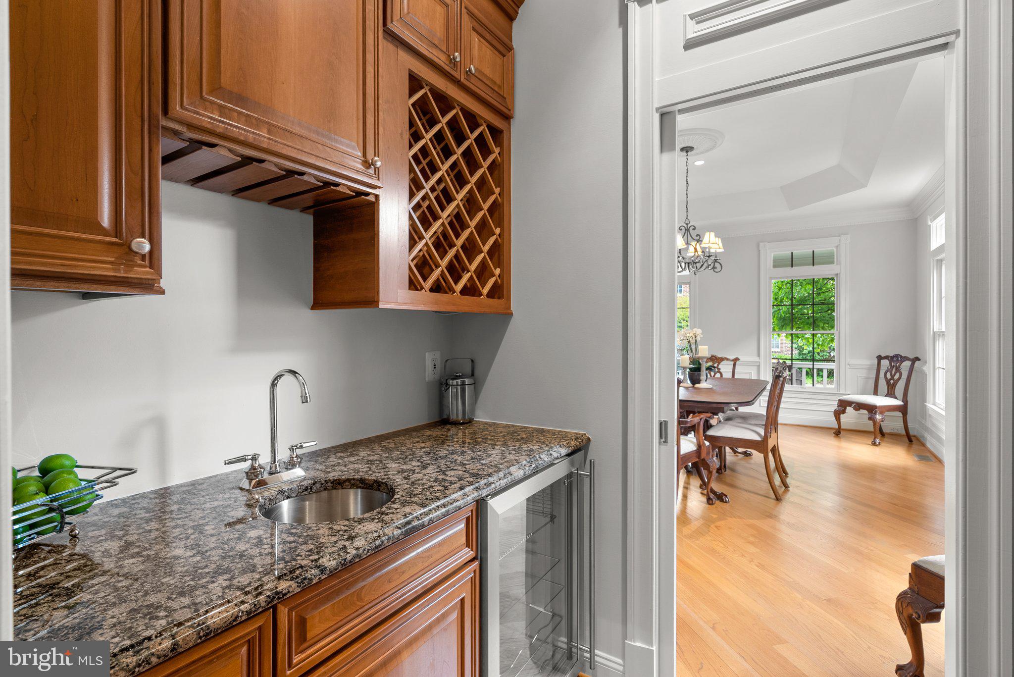 8262 TRAILWOOD COURT