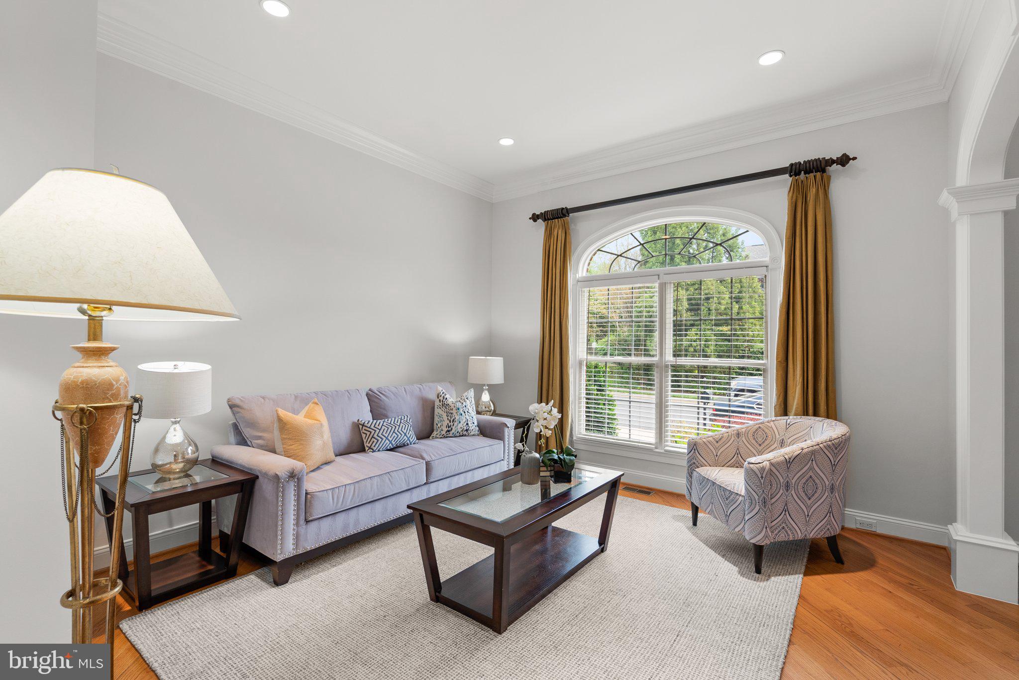 8262 TRAILWOOD COURT