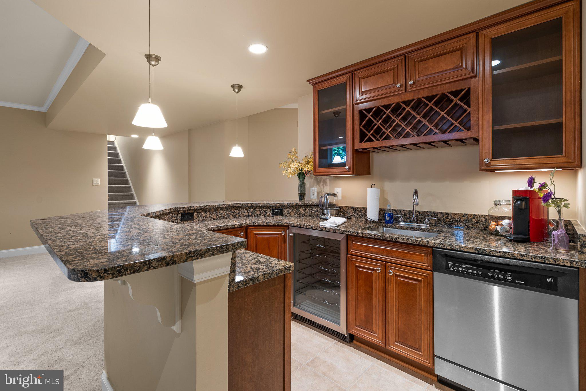 8262 TRAILWOOD COURT