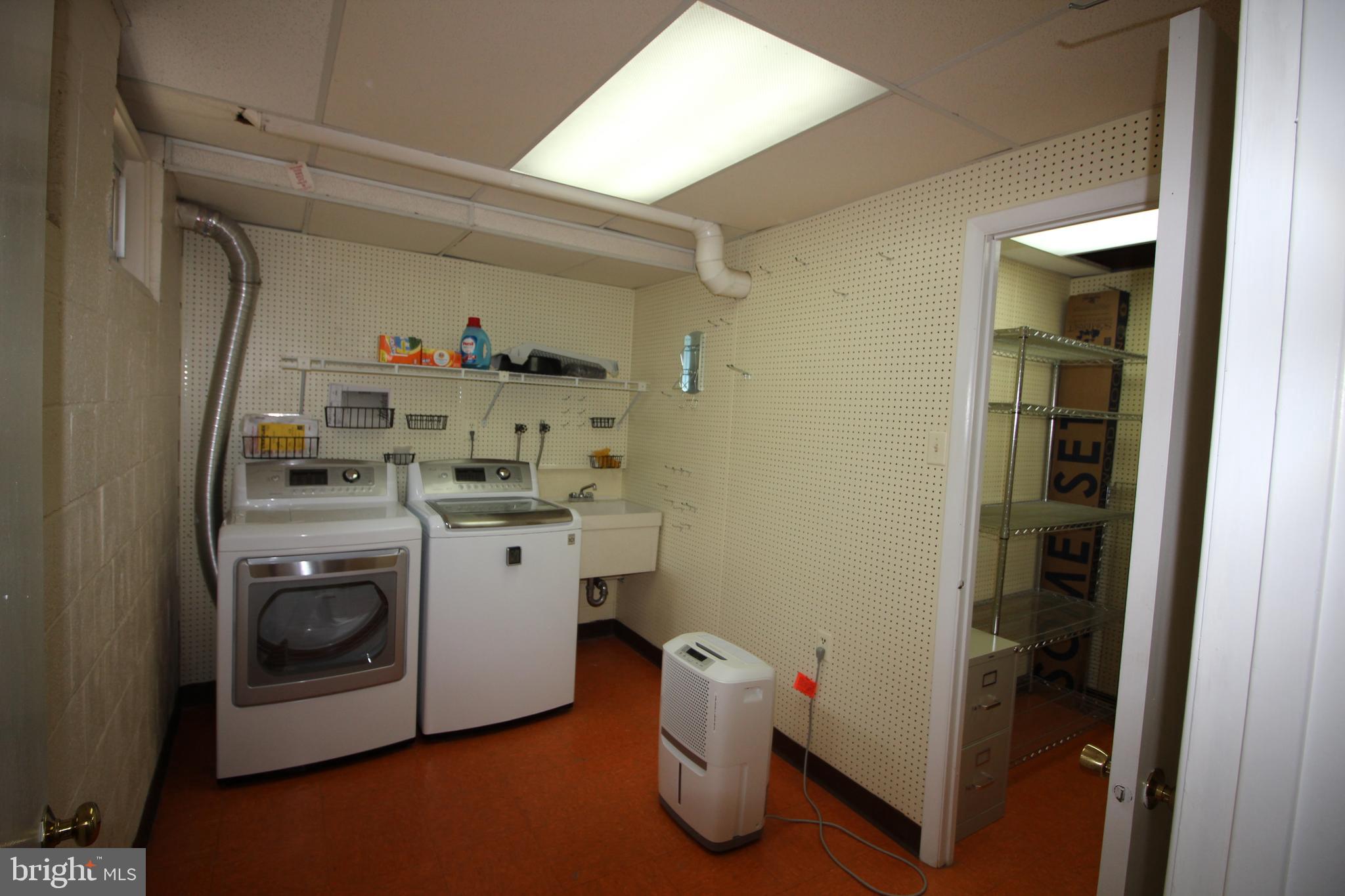 2348 WHEYSTONE COURT