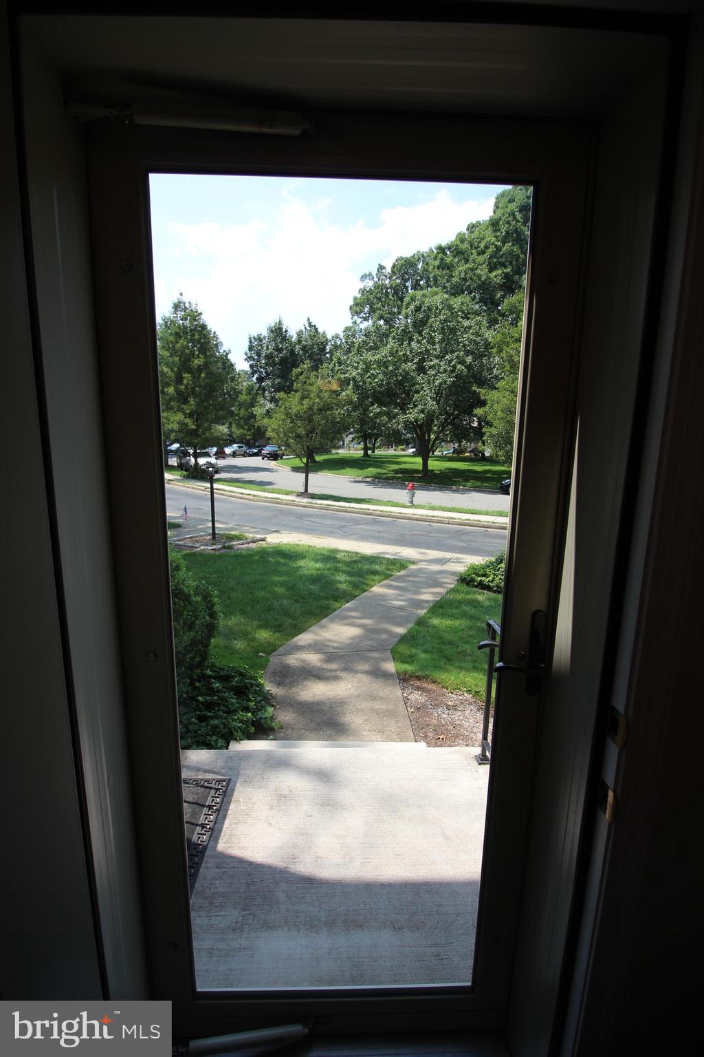 2348 WHEYSTONE COURT