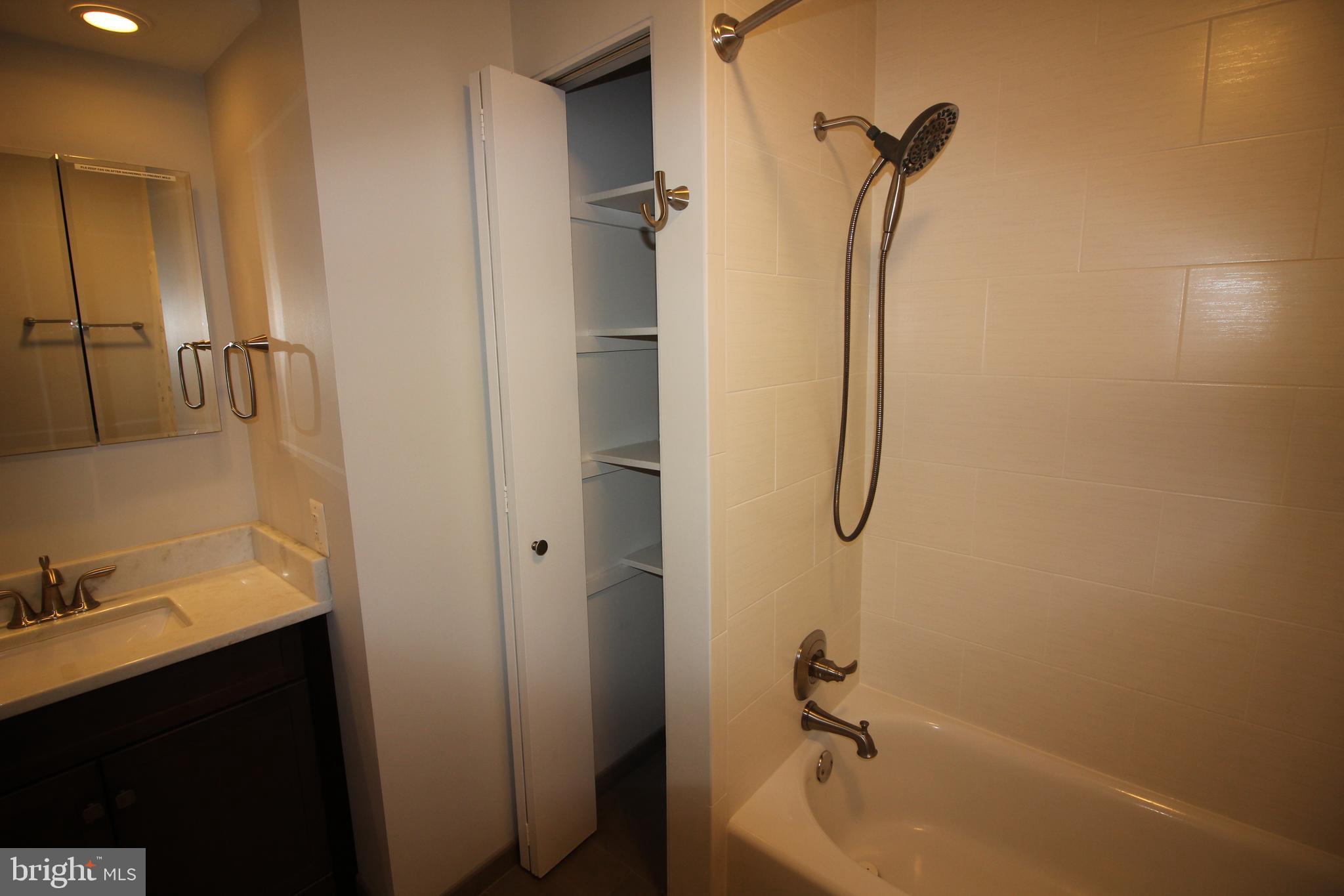 2348 WHEYSTONE COURT