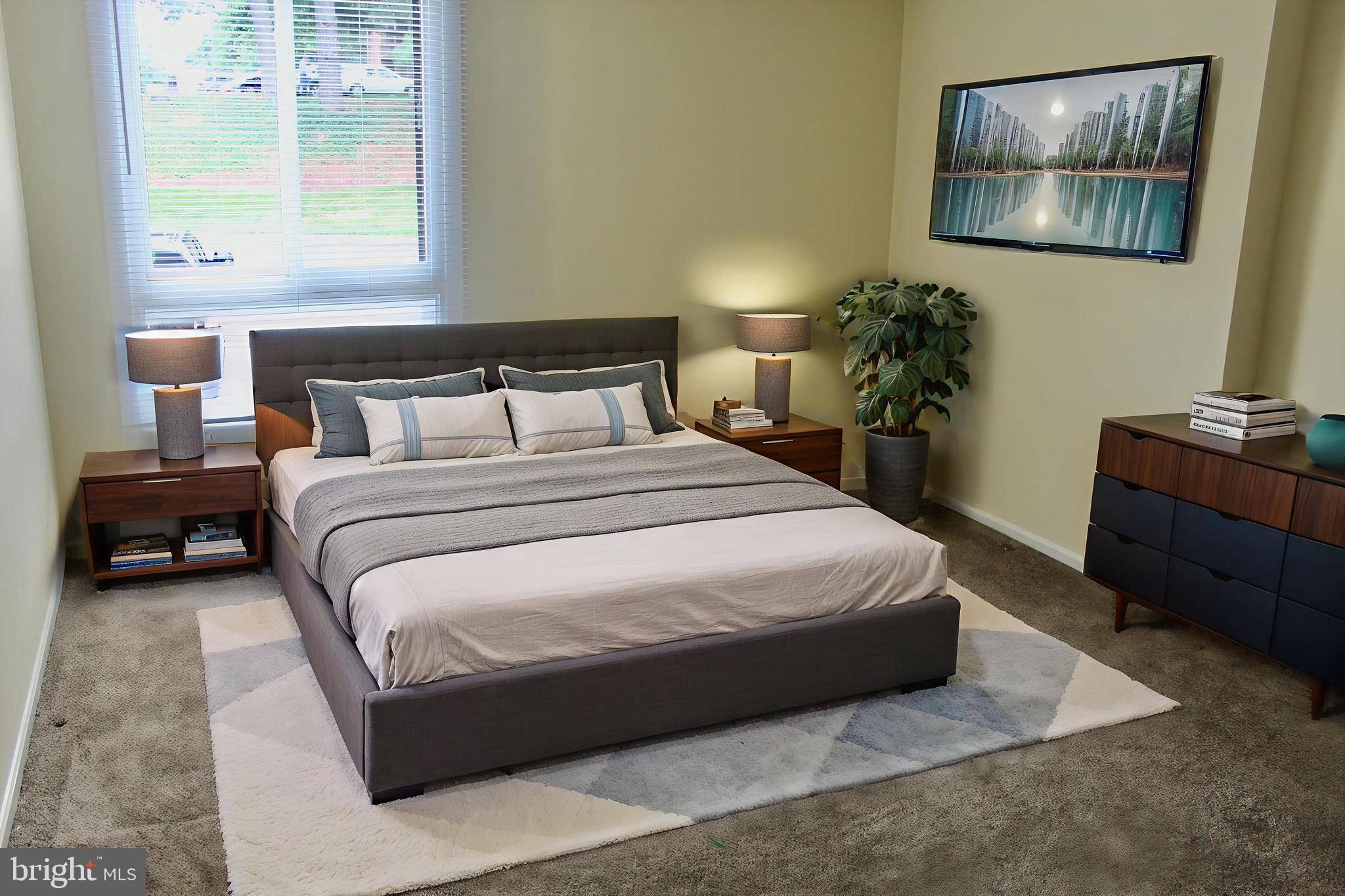 7904 INVERTON ROAD 204