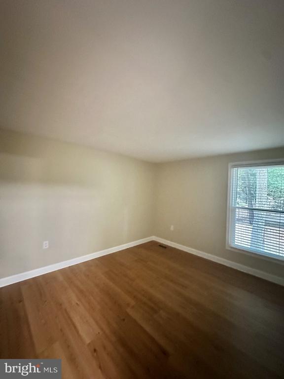 2281 DOSINIA COURT