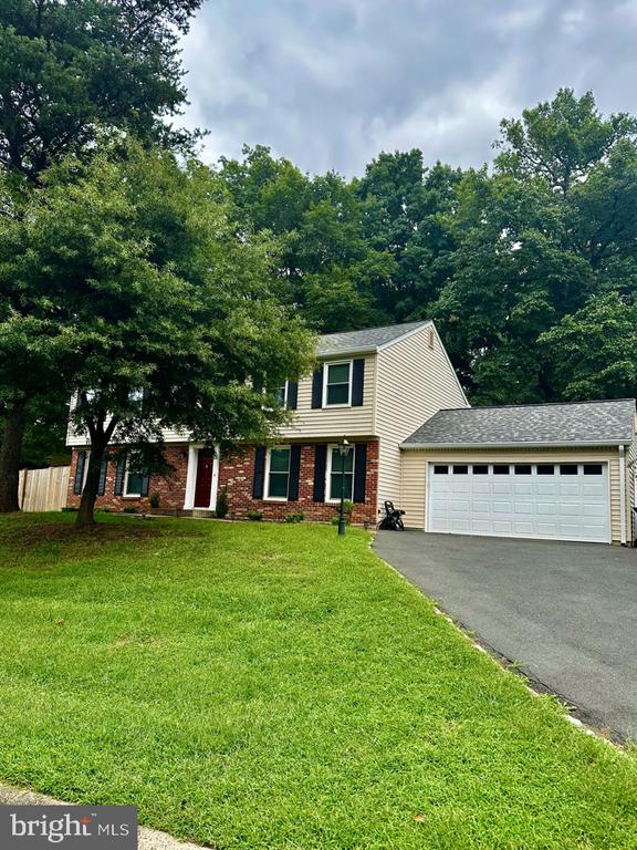 2281 DOSINIA COURT