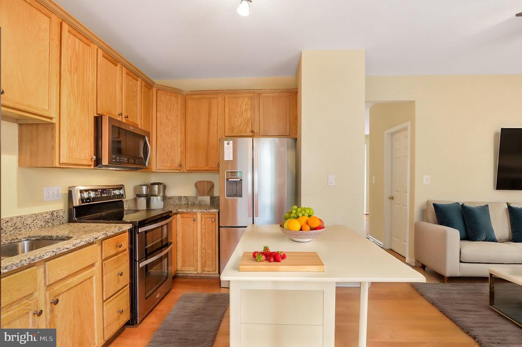 43056 CANDLEWICK SQUARE
