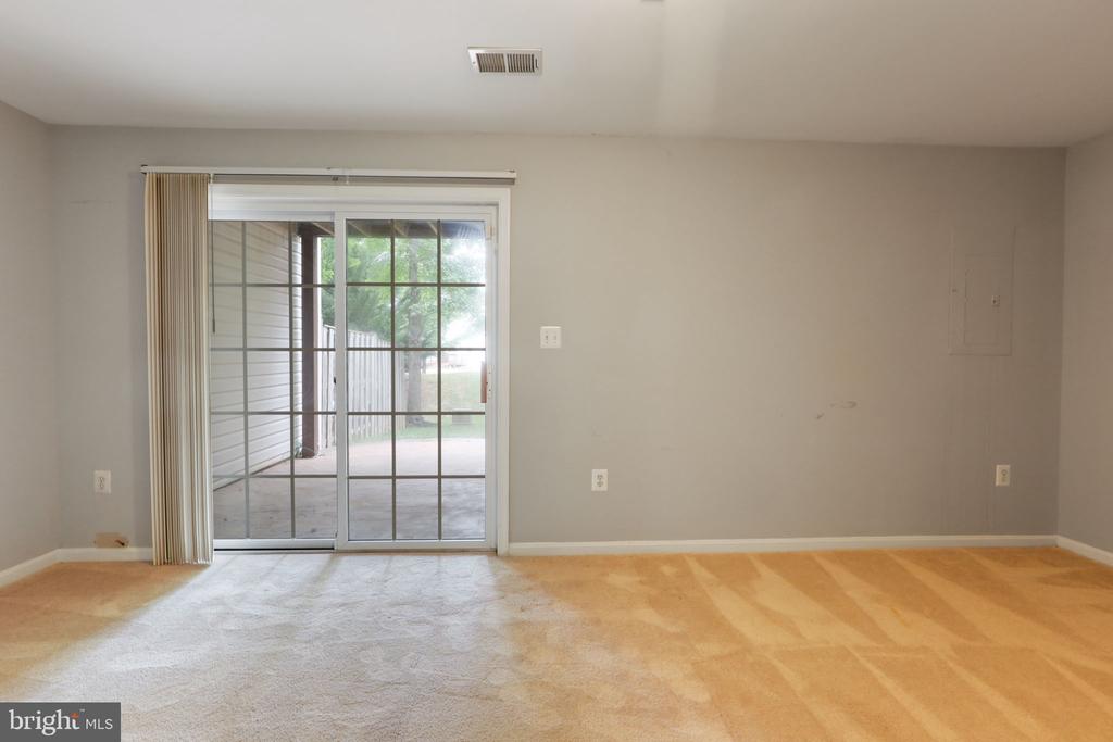 43056 CANDLEWICK SQUARE