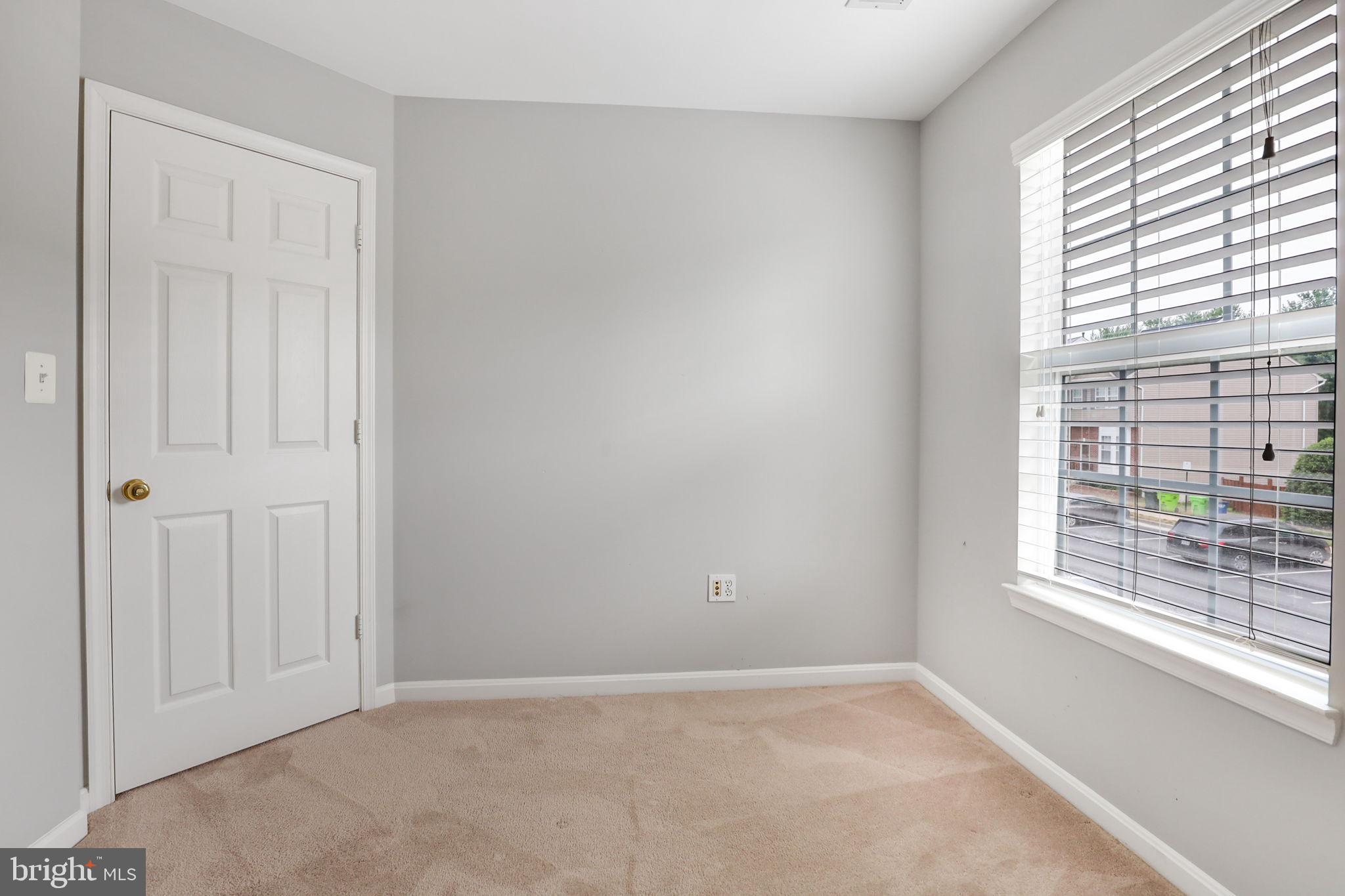 43056 CANDLEWICK SQUARE