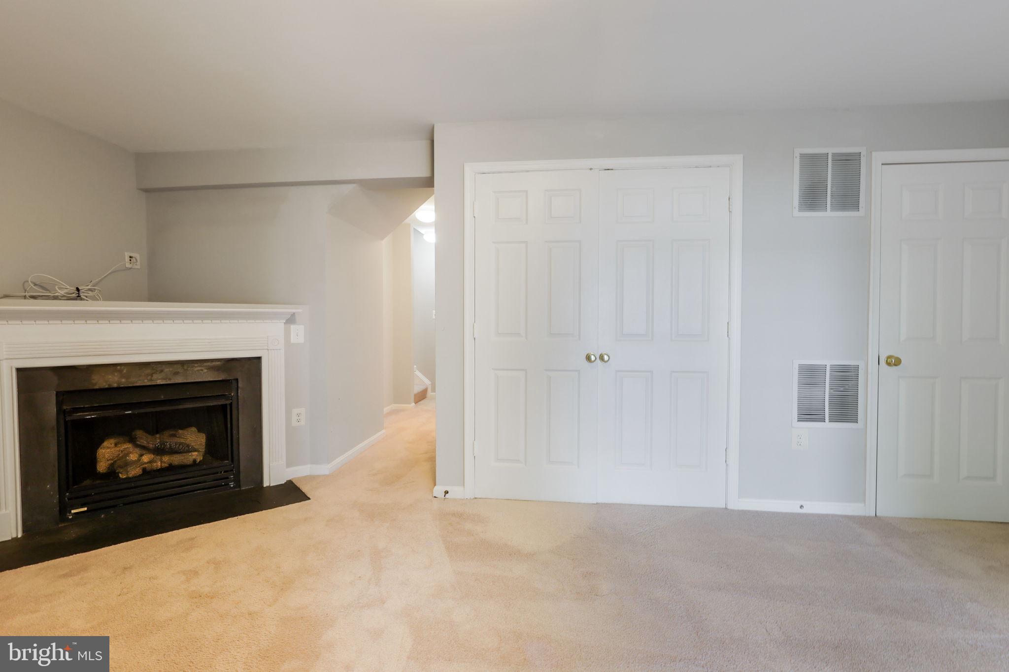 43056 CANDLEWICK SQUARE