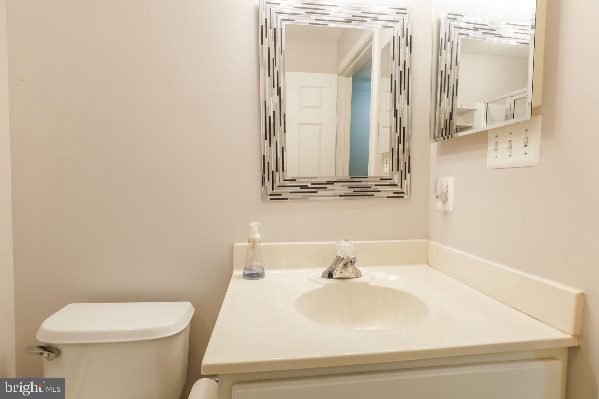 43056 CANDLEWICK SQUARE