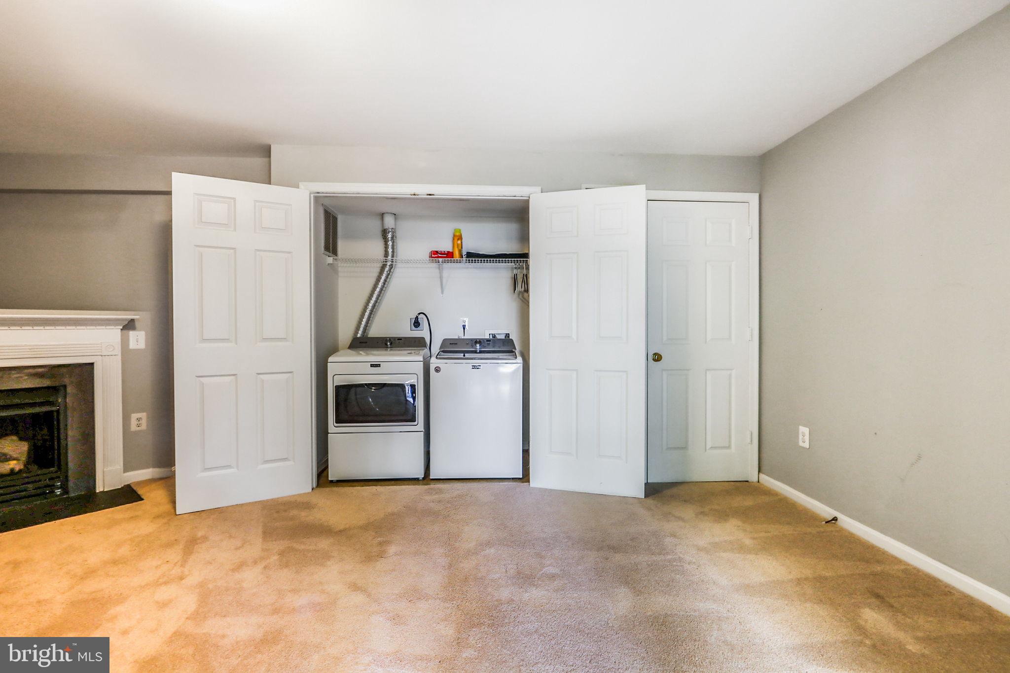 43056 CANDLEWICK SQUARE