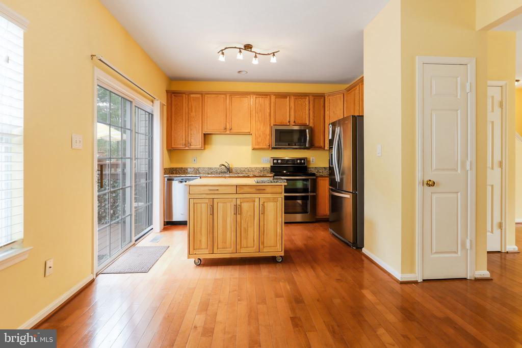 43056 CANDLEWICK SQUARE