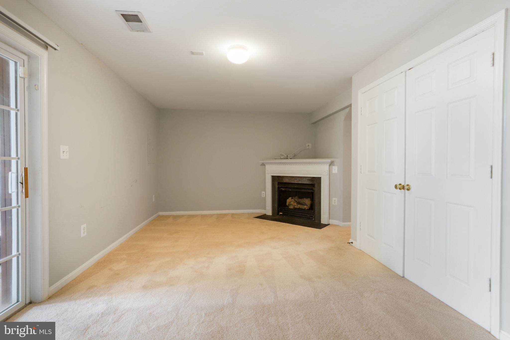 43056 CANDLEWICK SQUARE