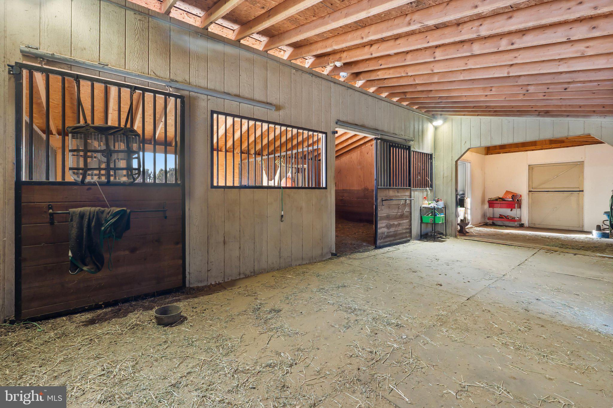 40034 FEATHERBED LANE