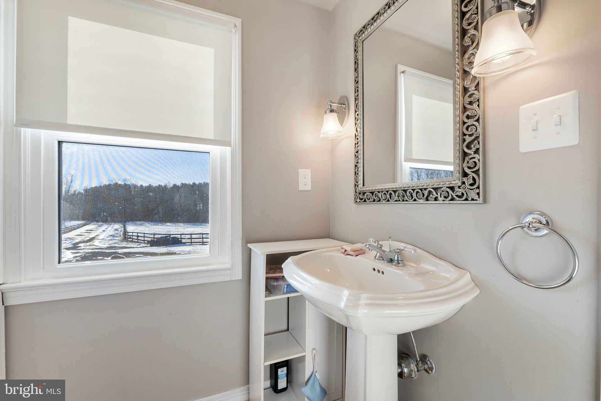 40034 FEATHERBED LANE