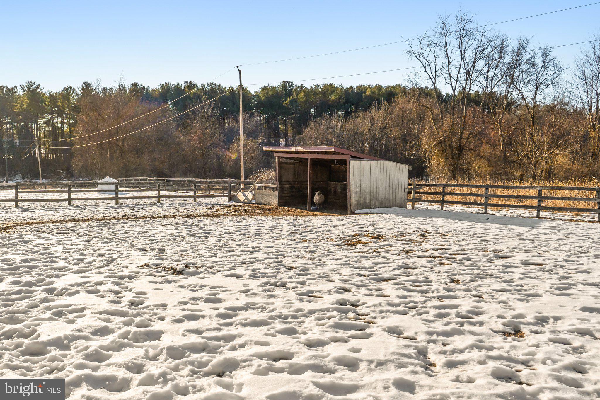 40034 FEATHERBED LANE