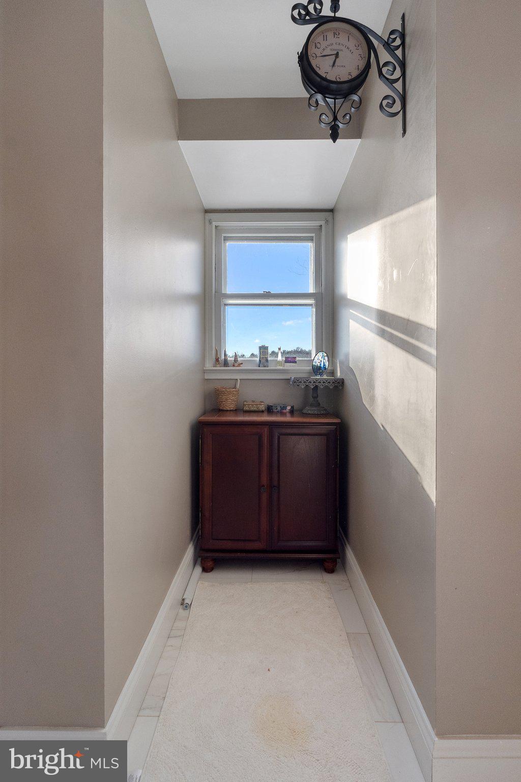 40034 FEATHERBED LANE