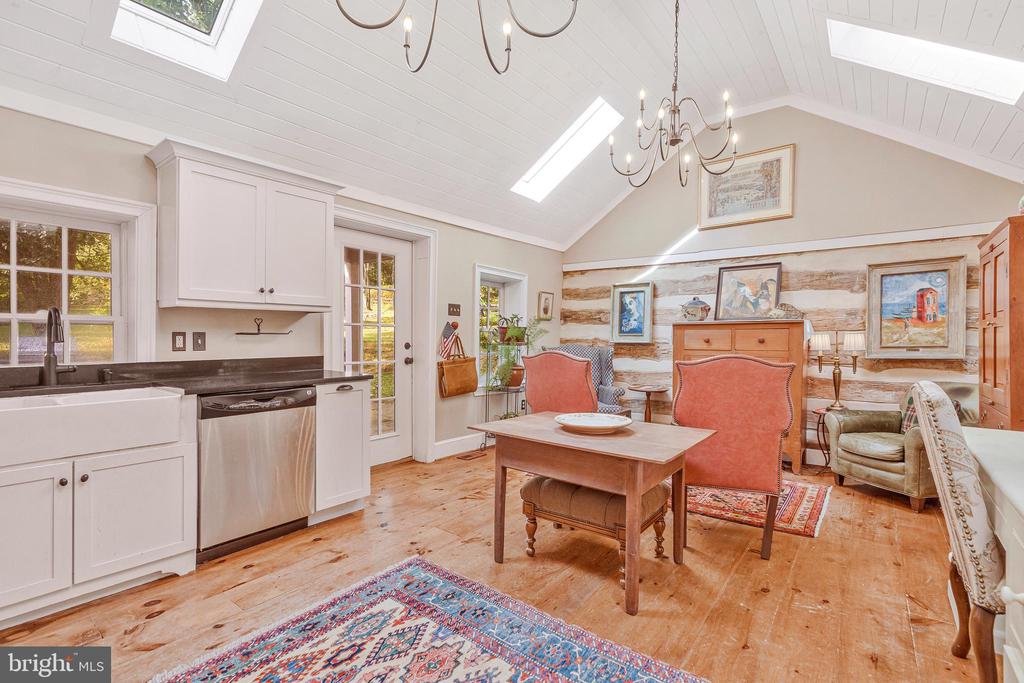 12519 MOUNTAIN ROAD