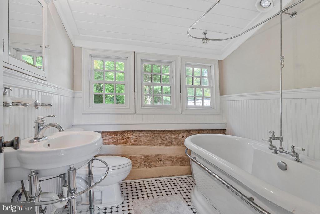 12519 MOUNTAIN ROAD