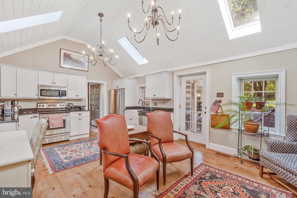 12519 MOUNTAIN ROAD