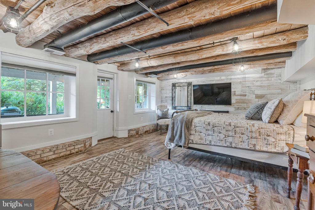12519 MOUNTAIN ROAD