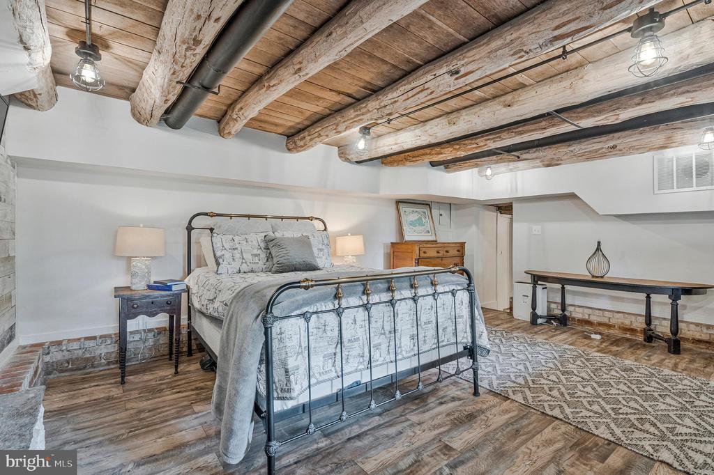 12519 MOUNTAIN ROAD