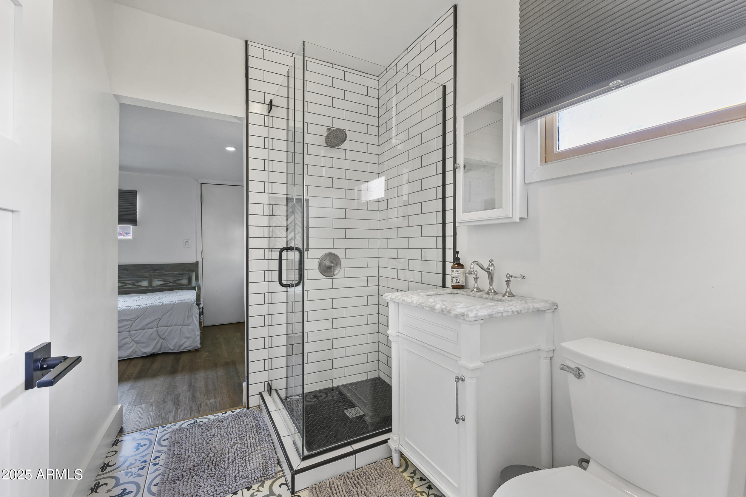 1315 W WOODLAND Avenue