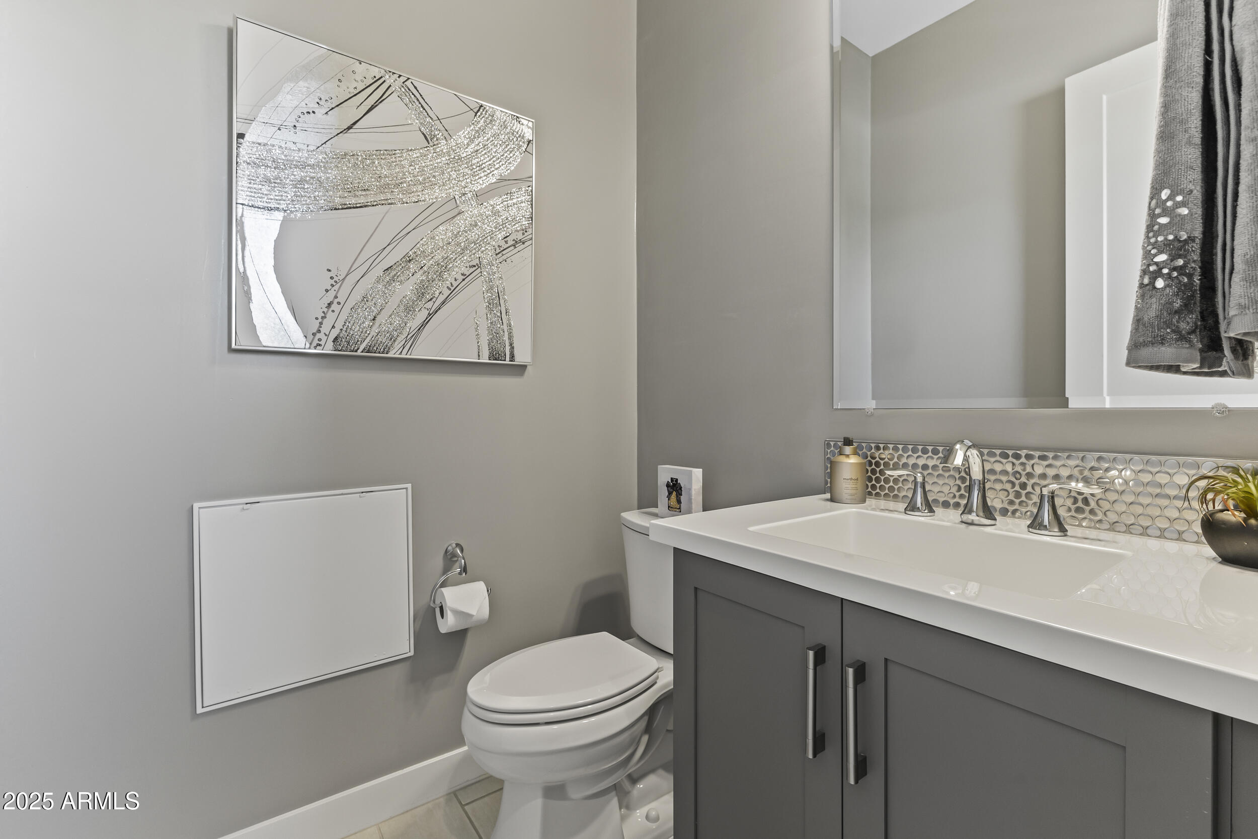 6850 E MCDOWELL Road, 23