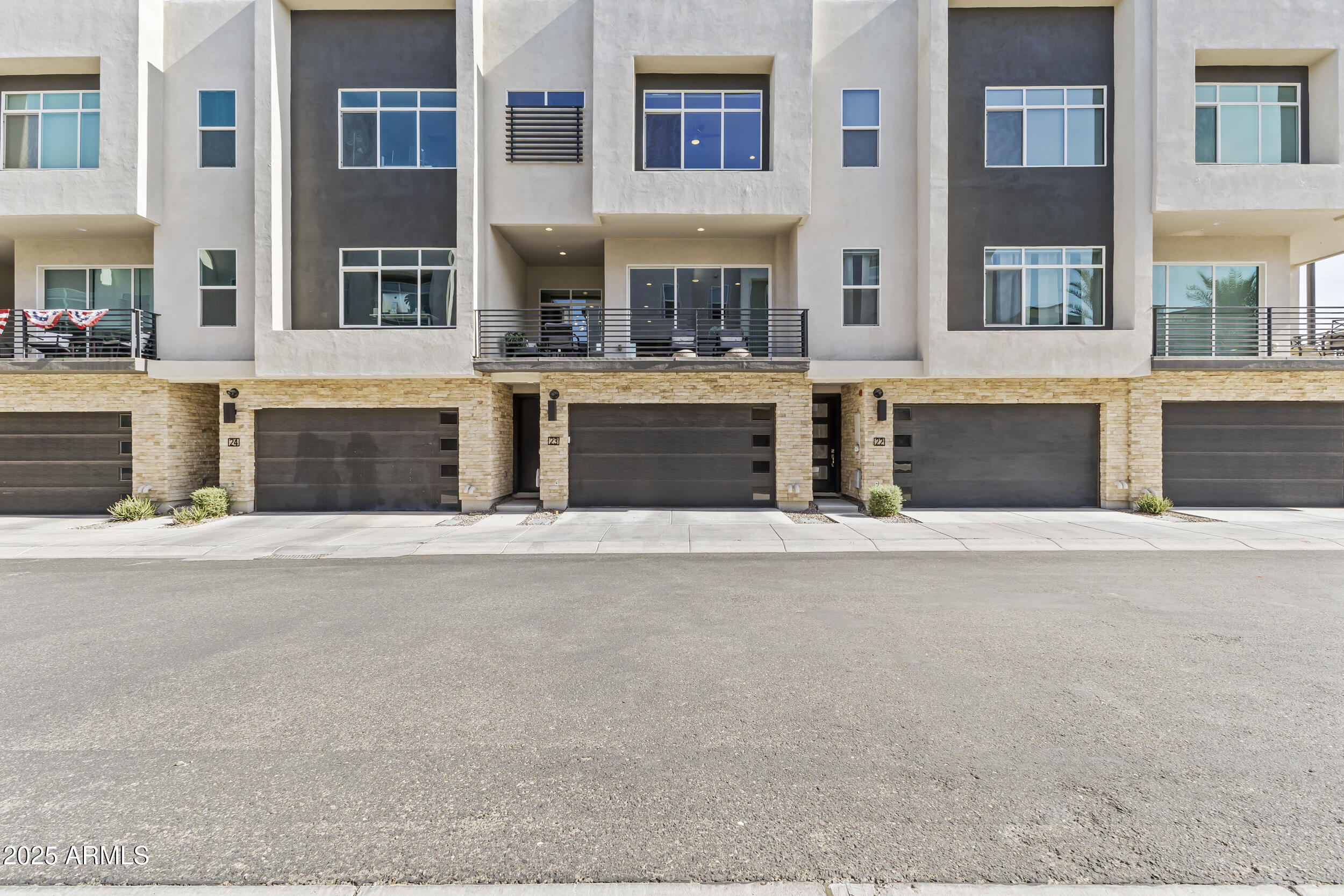 6850 E MCDOWELL Road, 23